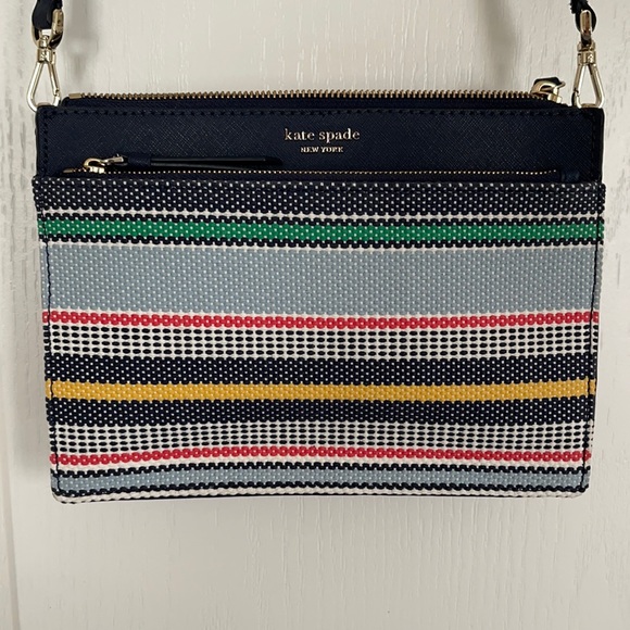 kate spade Handbags - Kate spade crossbody